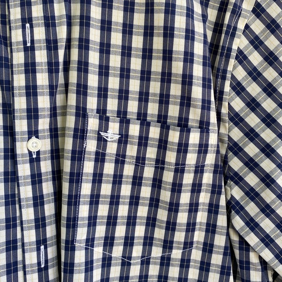 Men's DOCKERS Comfort Stretch No-Wrinkle Shirt - Picture 4 of 5